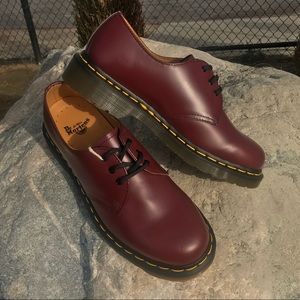 Dr. Martens 1461 cherry red oxford men 7/ women 8